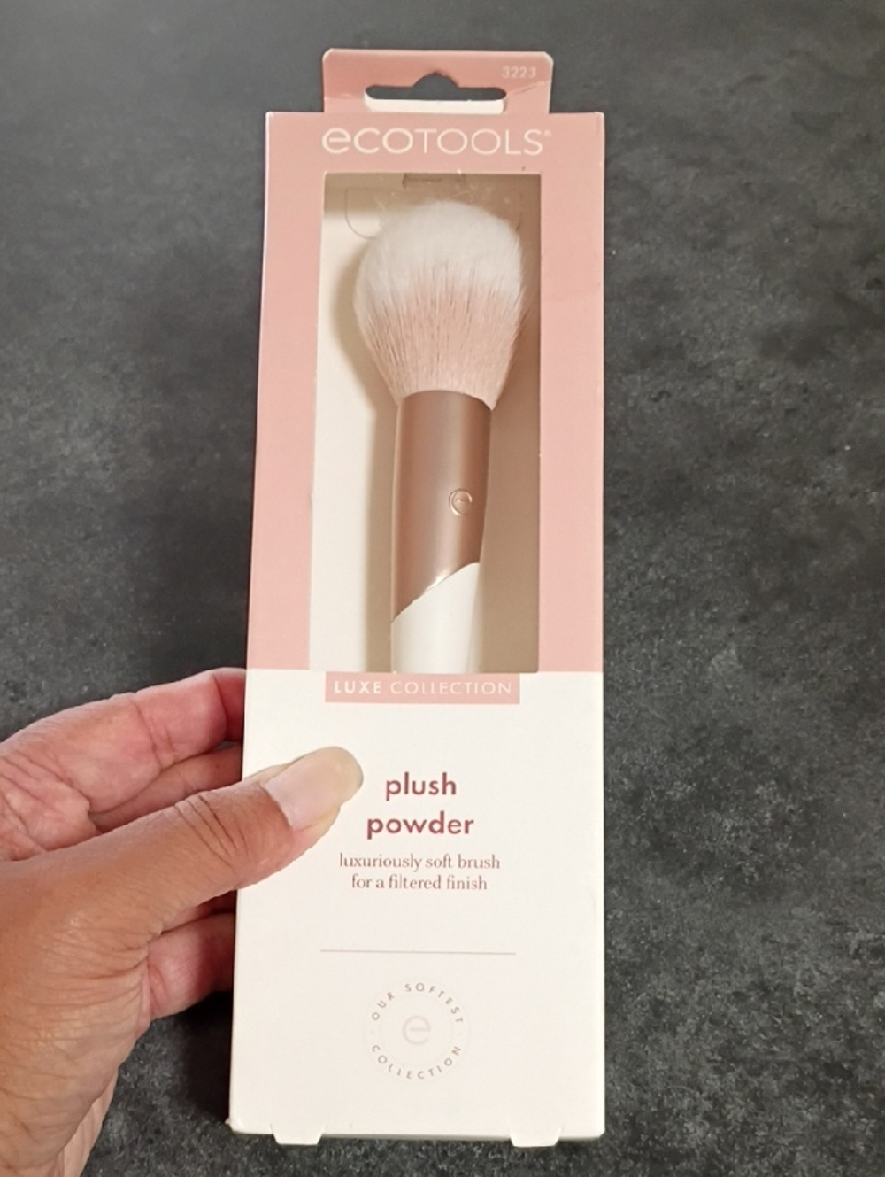 ecotools Luxe Plush Powder Brush